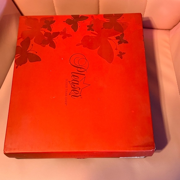 Pleaser 7" Sky #302- Black with Clear Double Strap Slides- Size 9 - Picture 5 of 6